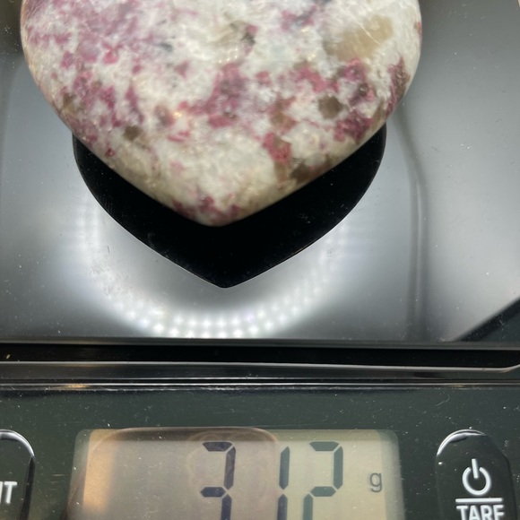 Natural Pink Tourmaline Quartz Crystal Carved Heart with stand 312G - Picture 3 of 4